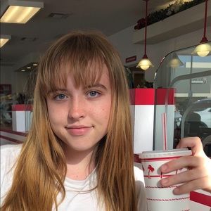 Meet your Posher, Ansley